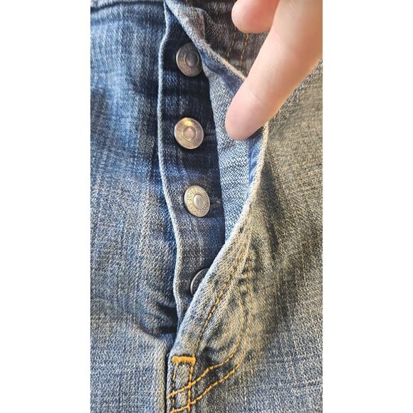 Levi Strauss Womens 12 Denim Skirt Light Blue Wash Button Fly Frayed Hem Floral - Picture 8 of 11